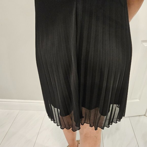 Beautiful Black Evening Dress - Picture 3 of 4